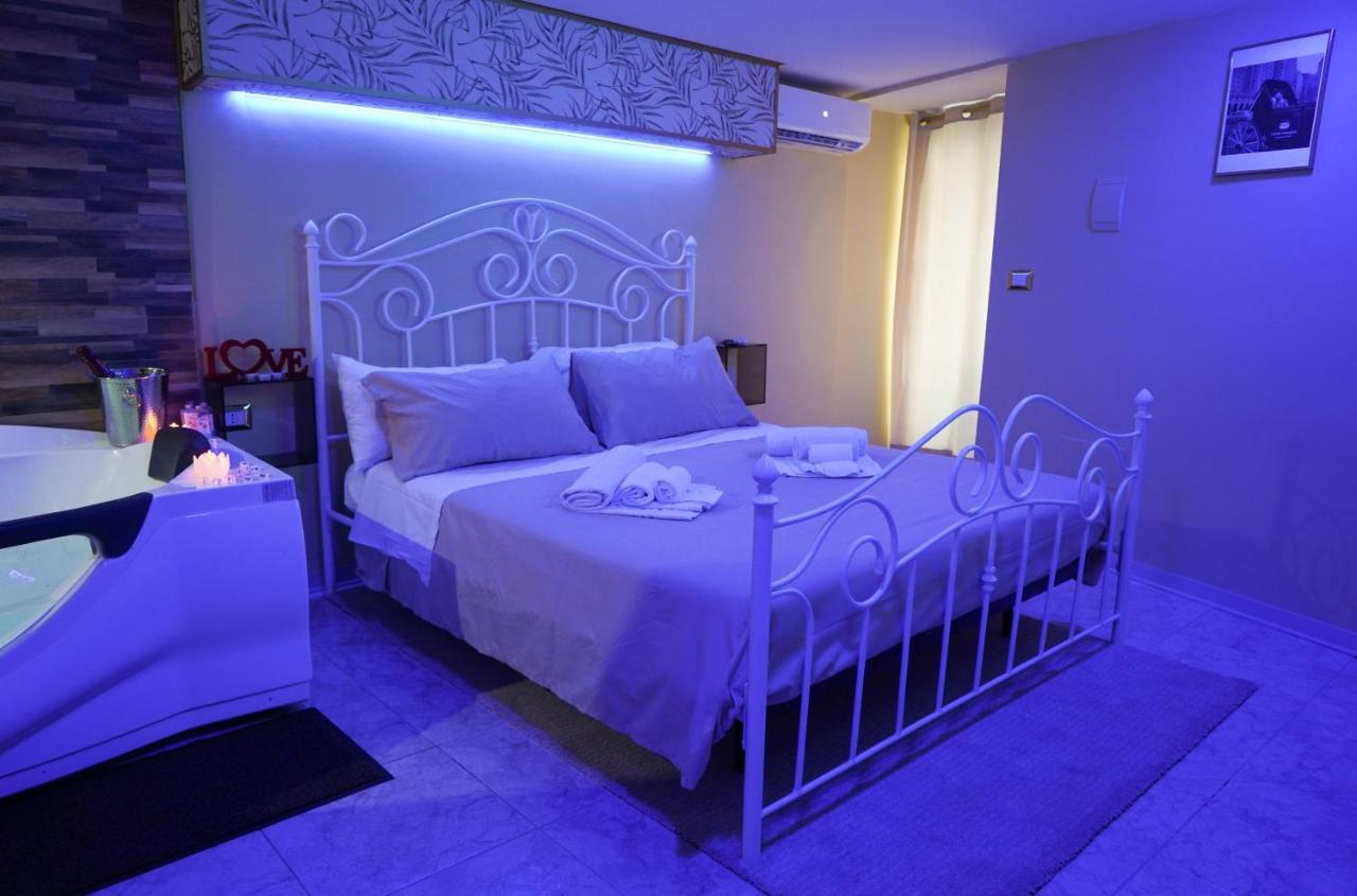 Corte Manzoni Independent Suite Катания Экстерьер фото